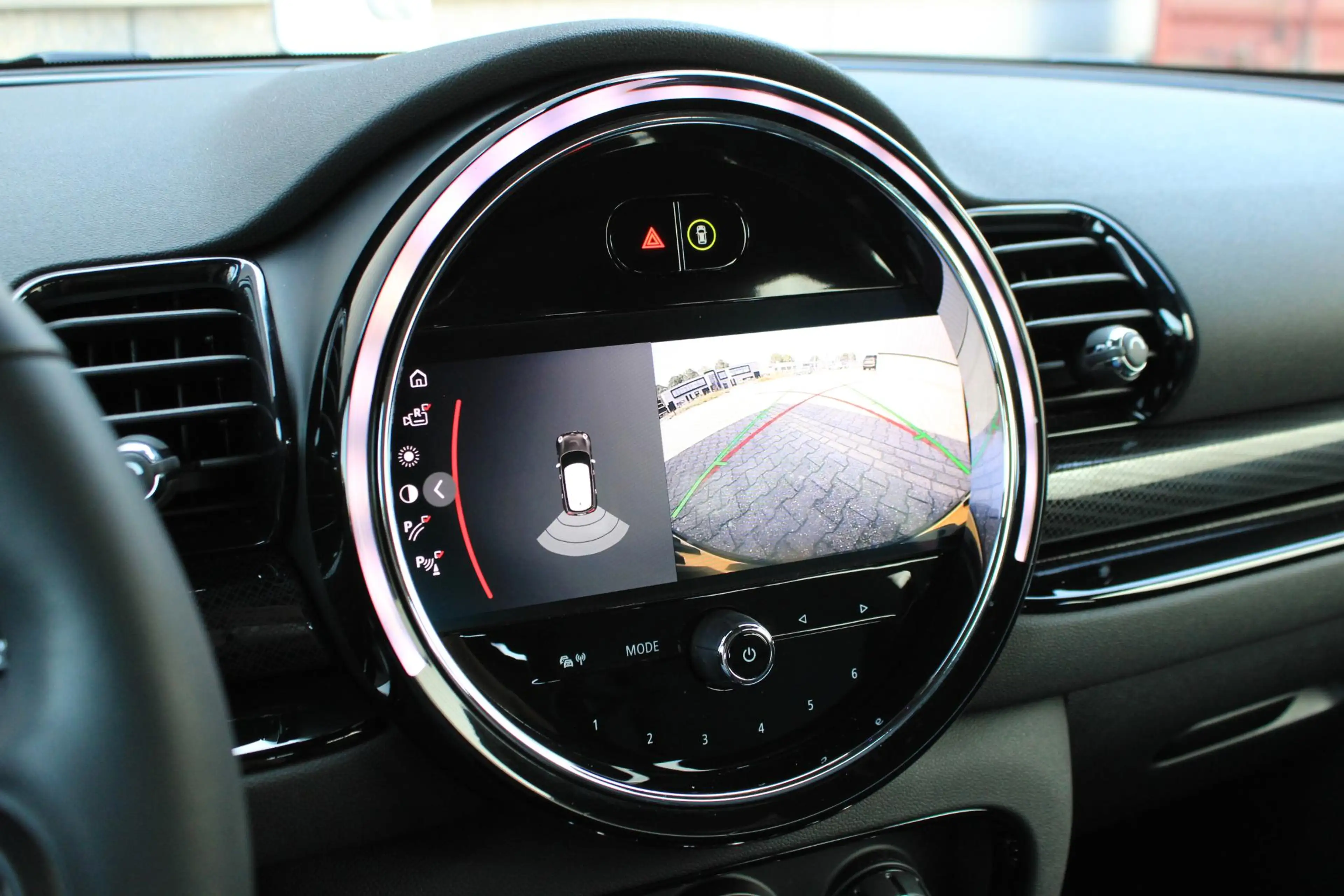 MINI Cooper Clubman 1.5 Camera | ACC | Comfort Access | Leder | DAB | — photo 11