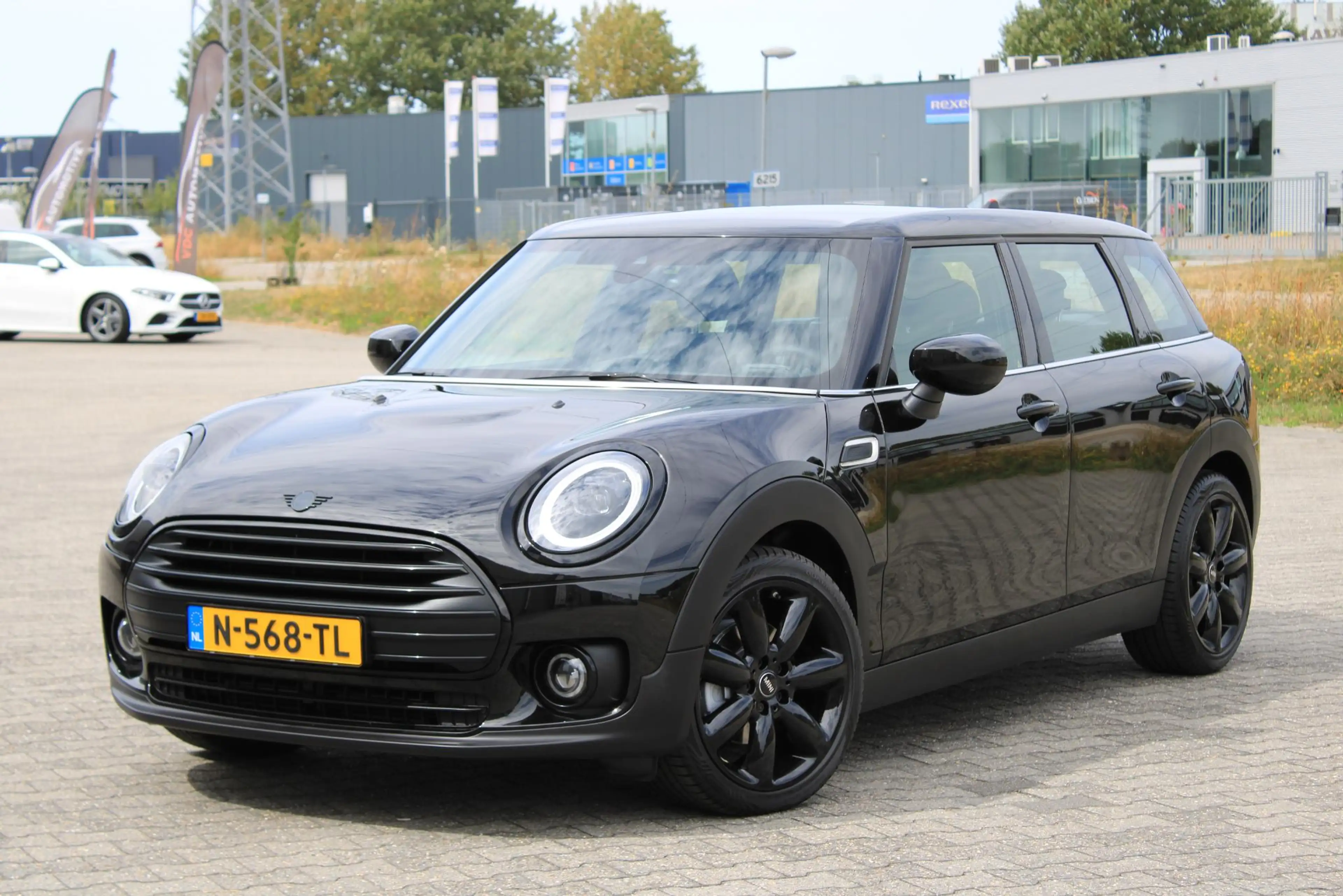 MINI Cooper Clubman 1.5 Camera | ACC | Comfort Access | Leder | DAB | — photo 4