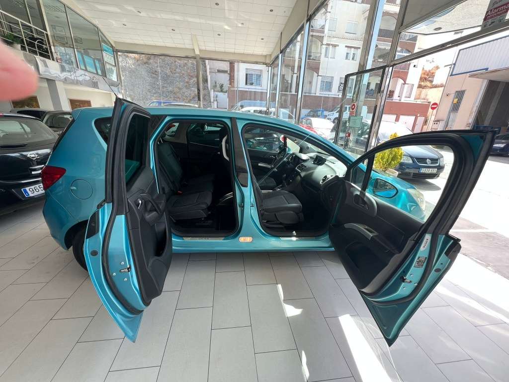 Opel Meriva 1.7CDTi Cosmo Aut. - foto 1
