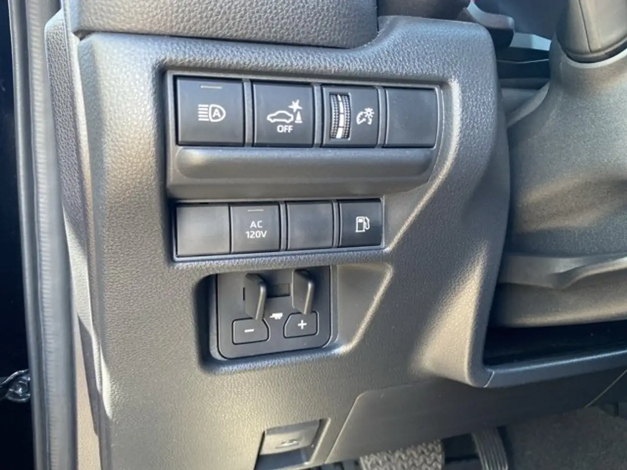 Toyota Land Cruiser снимка Toyota Land Cruiser