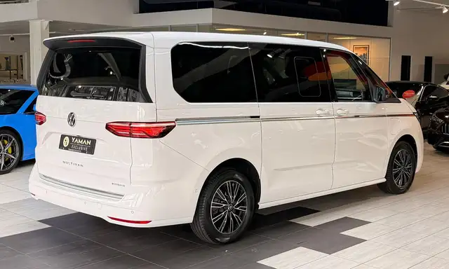 Volkswagen Multivan view 6