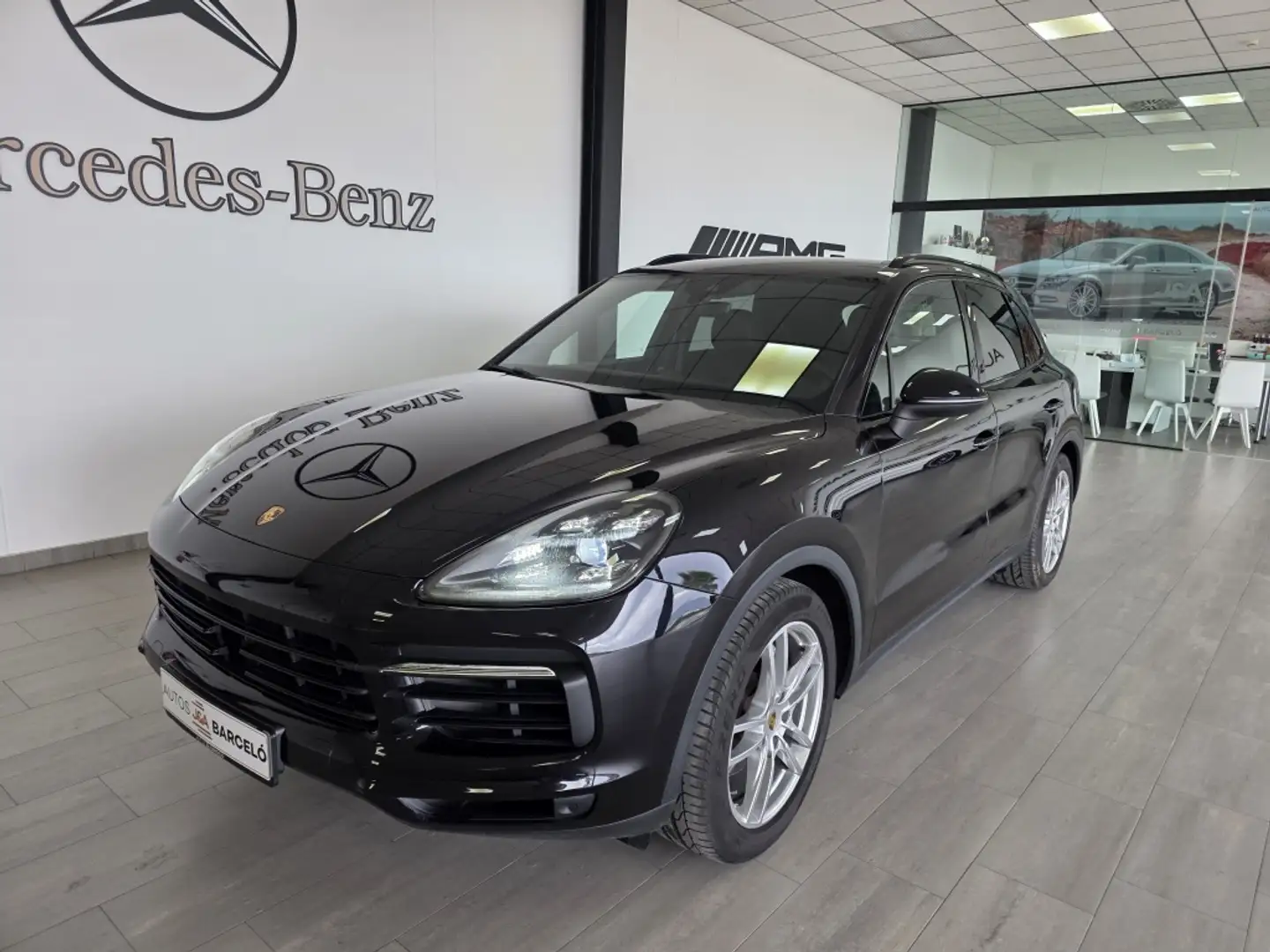 Porsche Cayenne Aut. Negro - 1