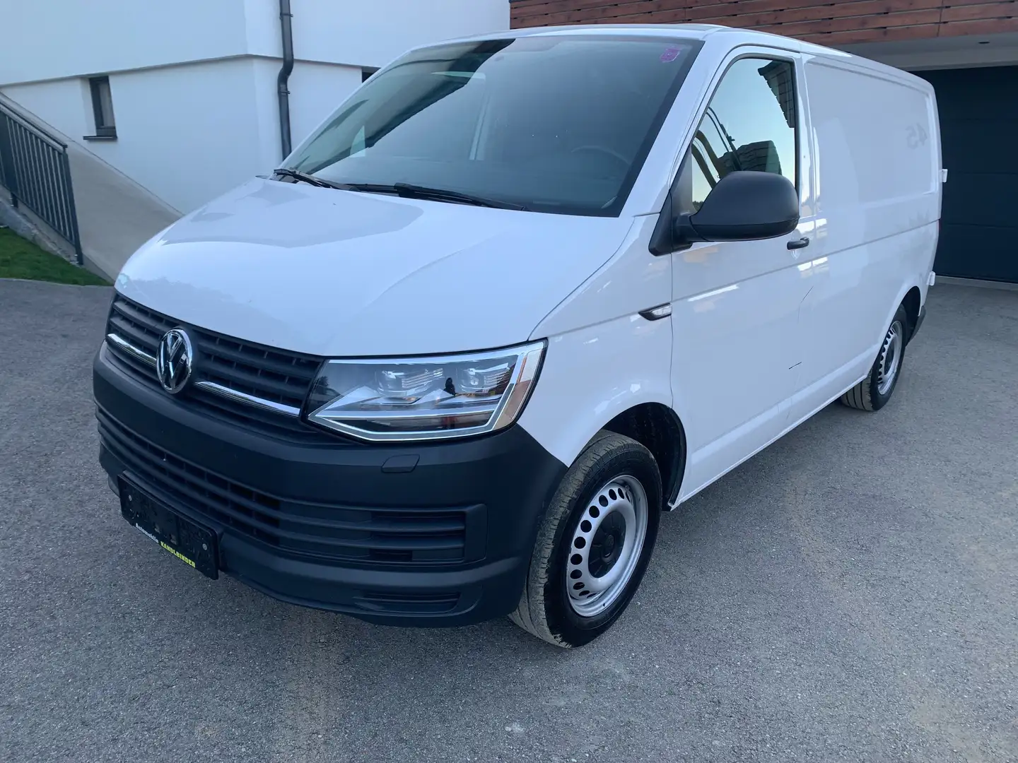 Volkswagen T6 Transporter Kasten,REGALE,LED,Pickerl+Service Neu,Mwst.Auswei. Weiß - 1