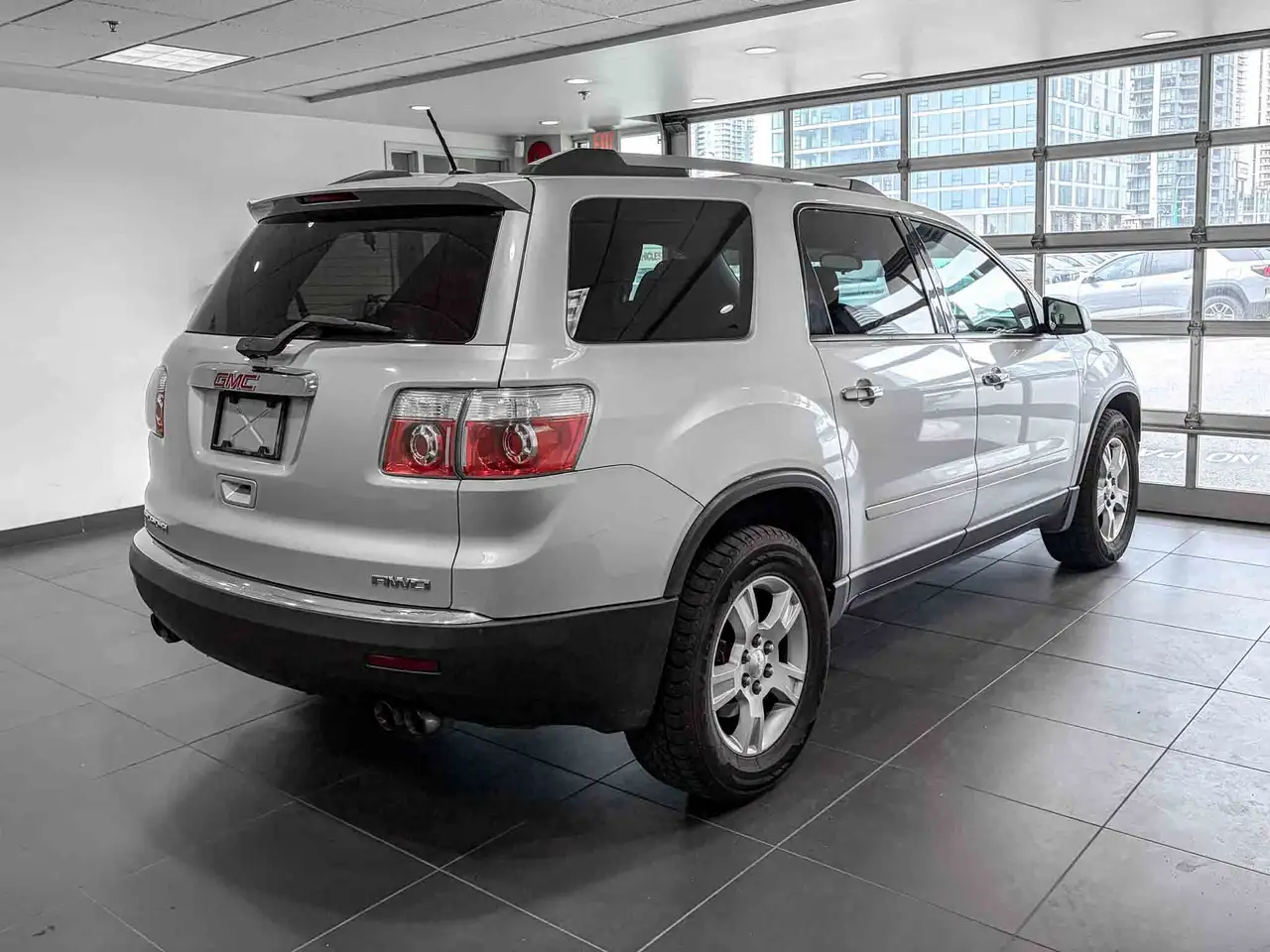 GMC Acadia снимка GMC Acadia