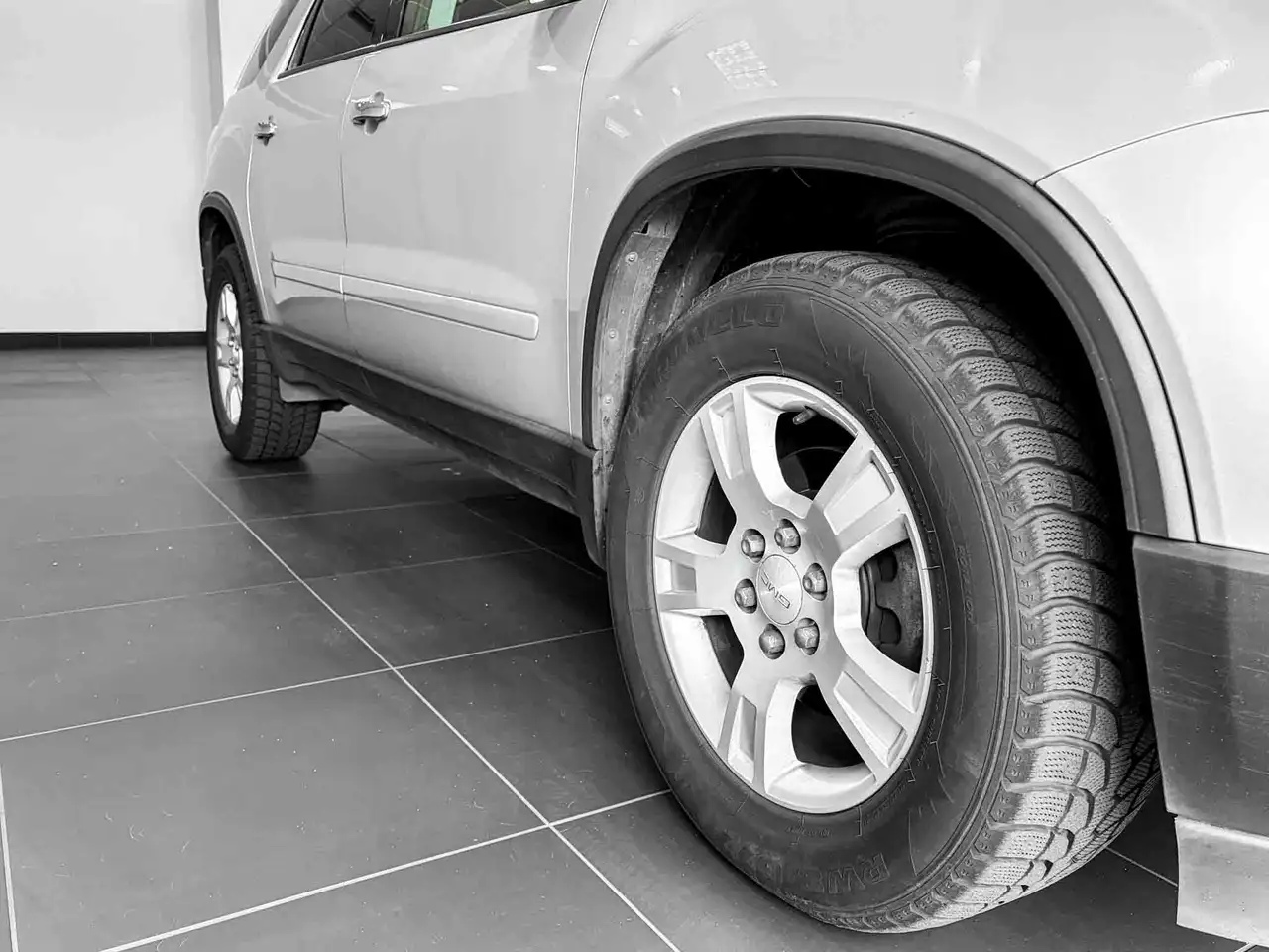 GMC Acadia снимка GMC Acadia