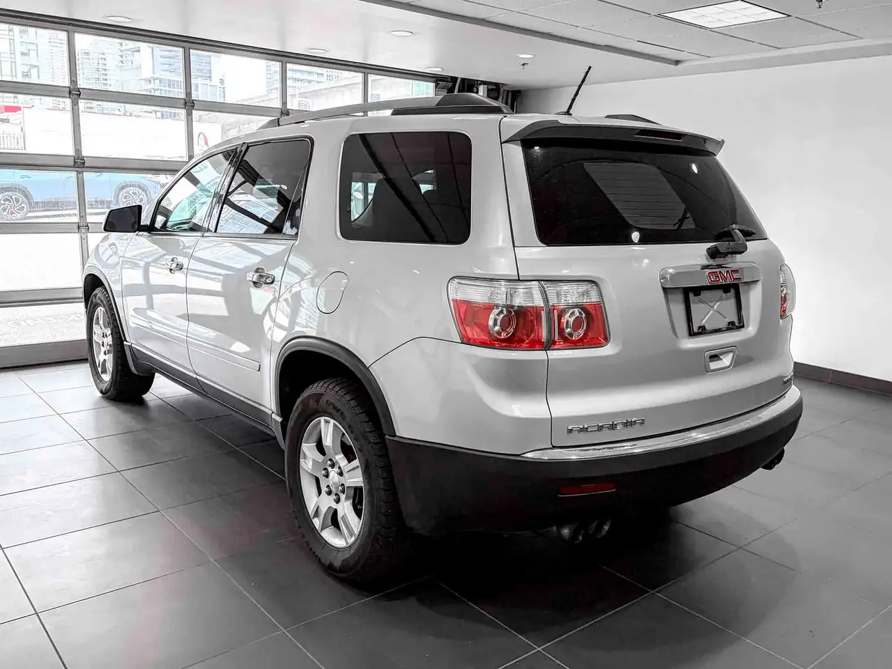 GMC Acadia снимка GMC Acadia