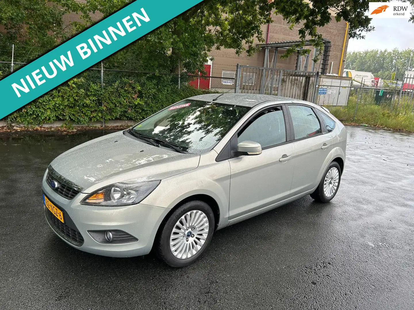 Ford Focus 1.8 Limited LEUKE AUTO RIJDT EN SCHAKELT GOED Brun - 1