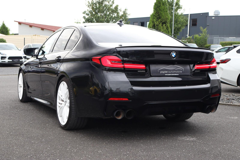BMW 550 i xDrive V8 G30 +20ZOLL+LED+SHD+LEDER+H&K+ASSISTEN — photo 7