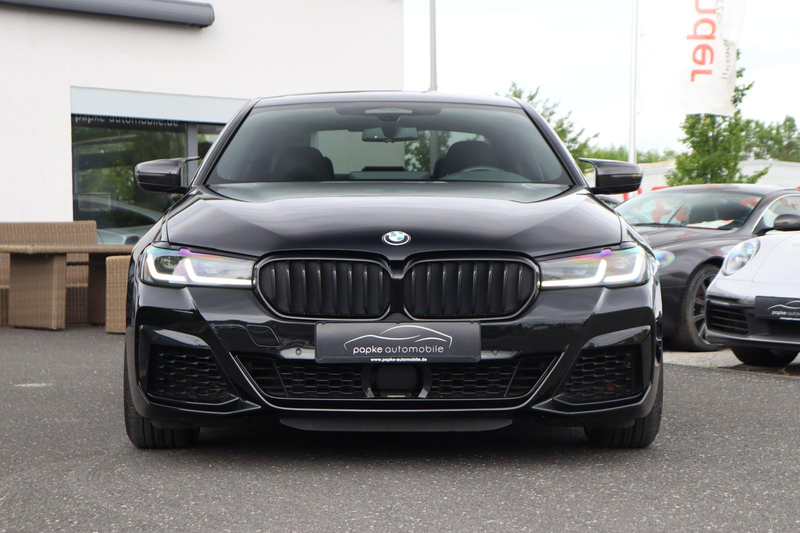 BMW 550 i xDrive V8 G30 +20ZOLL+LED+SHD+LEDER+H&K+ASSISTEN — photo 3