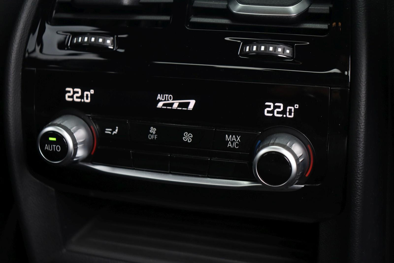 BMW 550 i xDrive V8 G30 +20ZOLL+LED+SHD+LEDER+H&K+ASSISTEN — photo 13