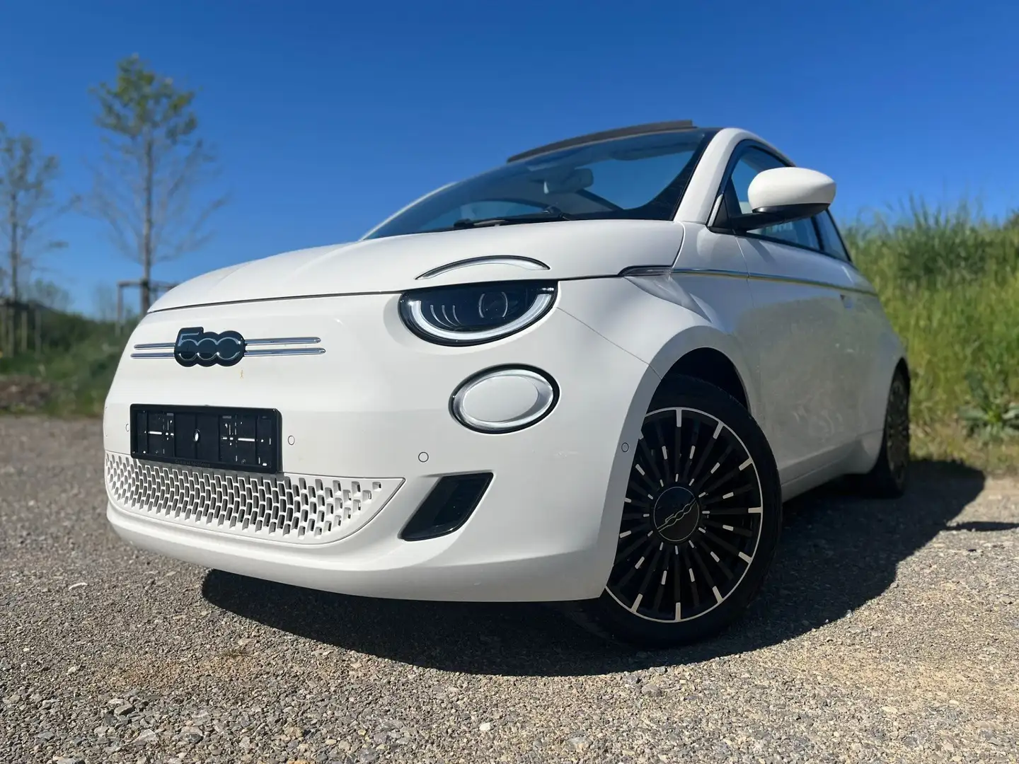 Fiat 500e 500 C Elektro 42kWh C la Prima (by Bocelli) Weiß - 1