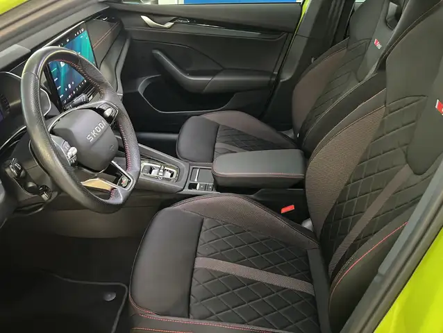 Skoda Octavia view 5