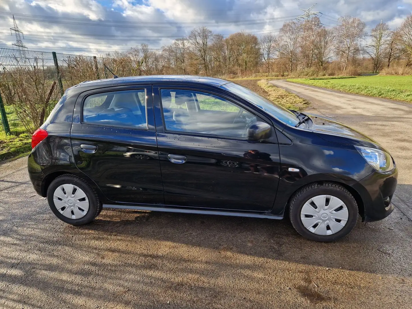 Mitsubishi Space Star Space Star 1.0 Clear Tec Plus Negro - 1