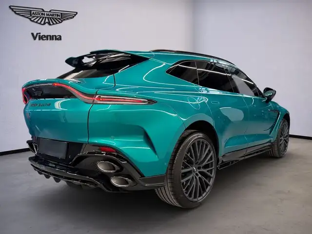 Aston Martin DBX S | Podium Green | Pano | AHK | 23'' Ansicht 3