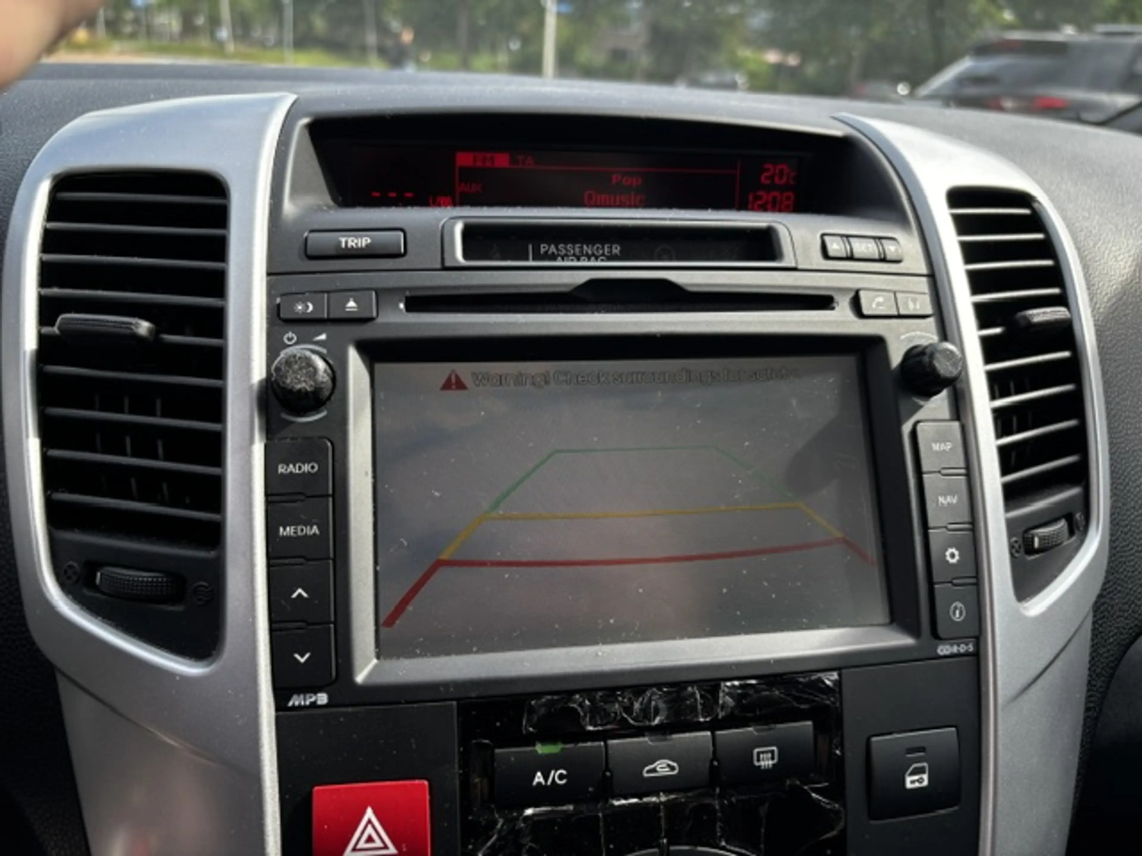Kia Venga 1.4 CVVT Seven — photo 23