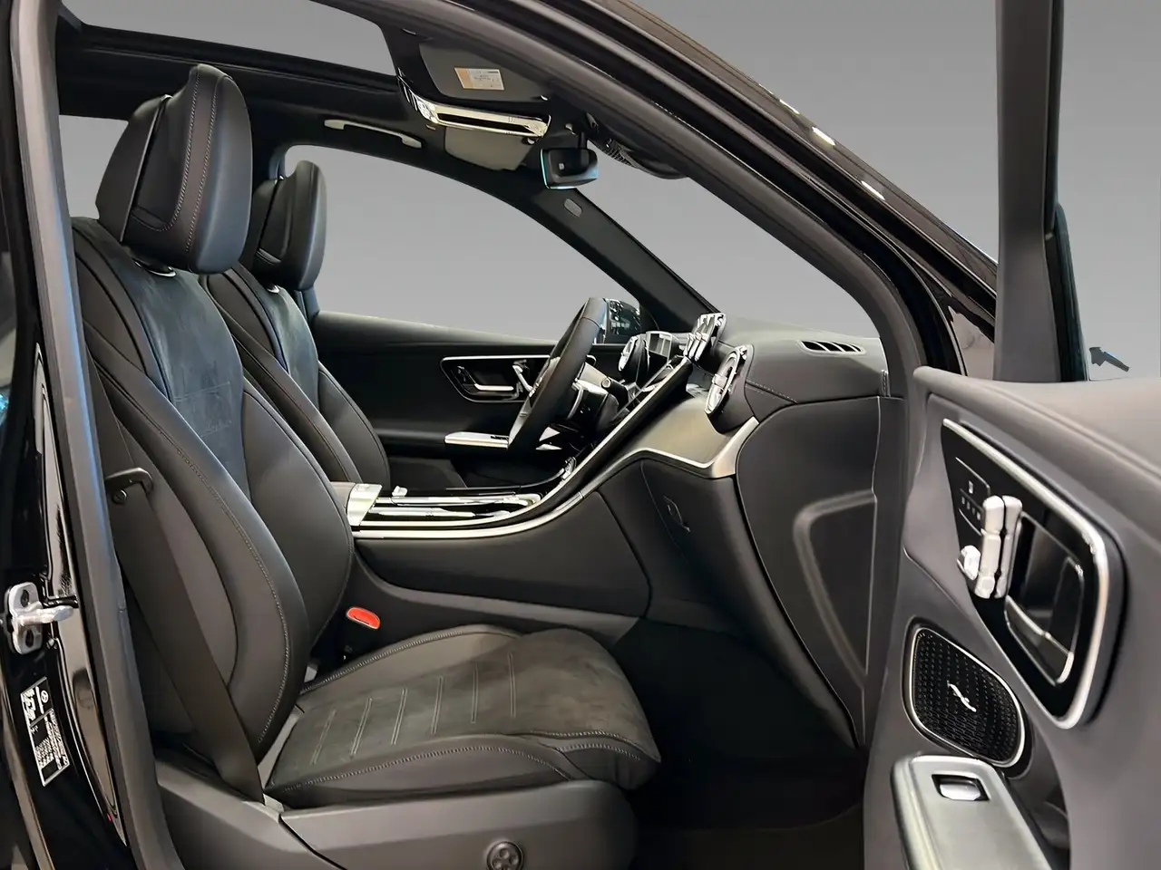 Mercedes-Benz GLC 220 d 4M AMG+DIGITAL+Ambi+Pano+TotW+AHK+360° 14