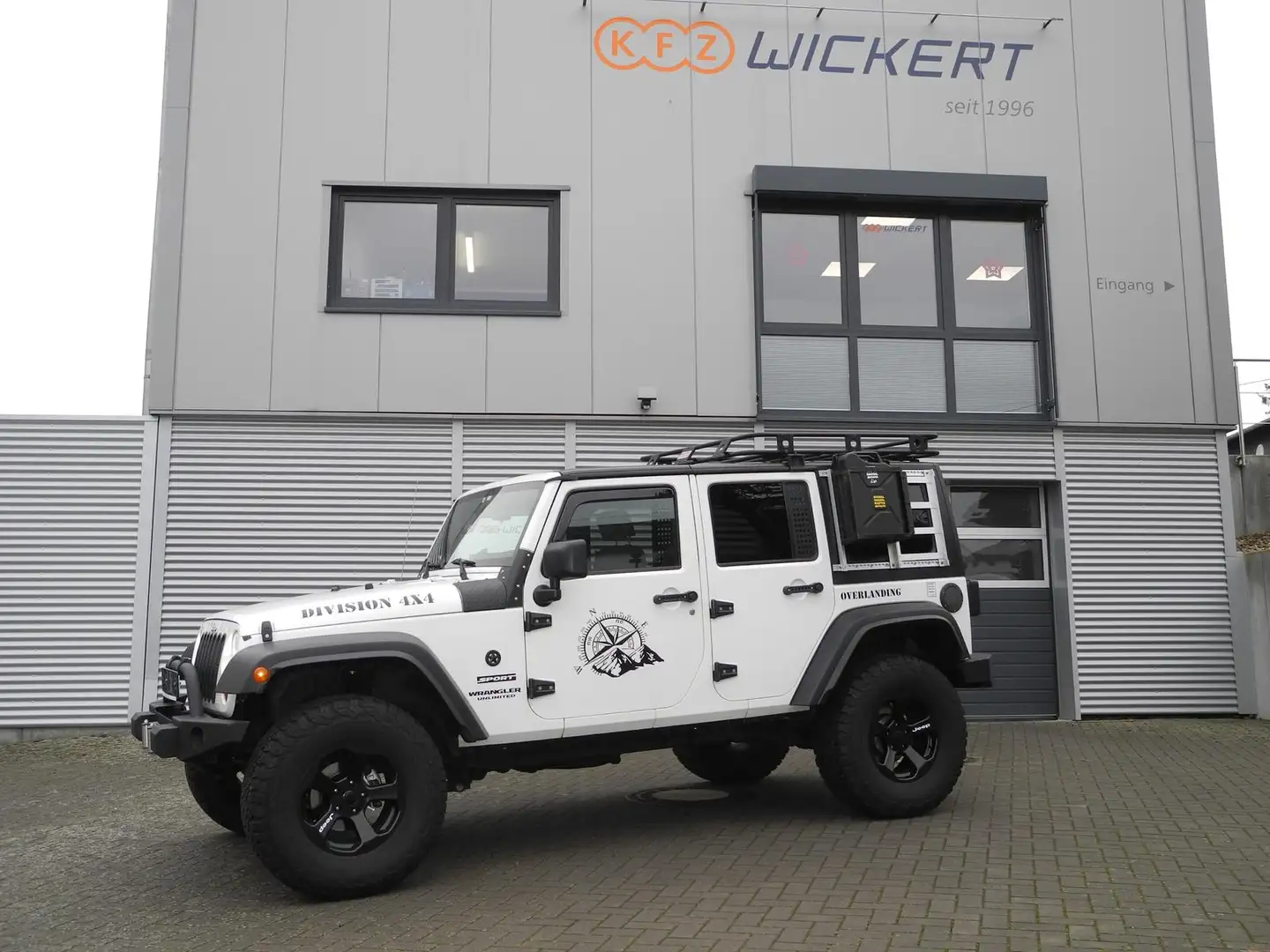 Jeep Wrangler Unlimited Sport 2.8 CRD Weiß - 2