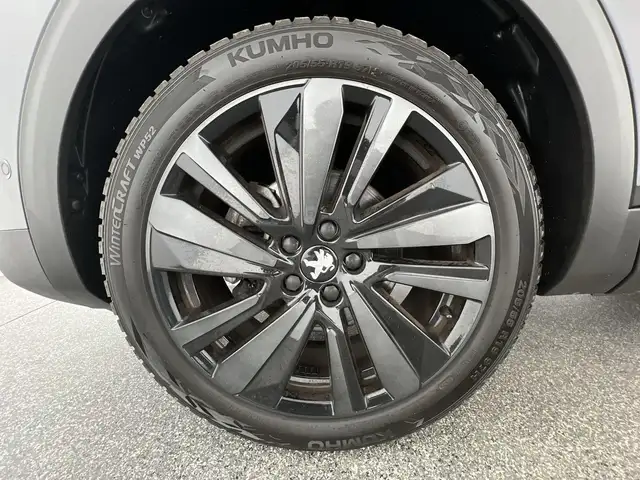 Peugeot 3008 view 6