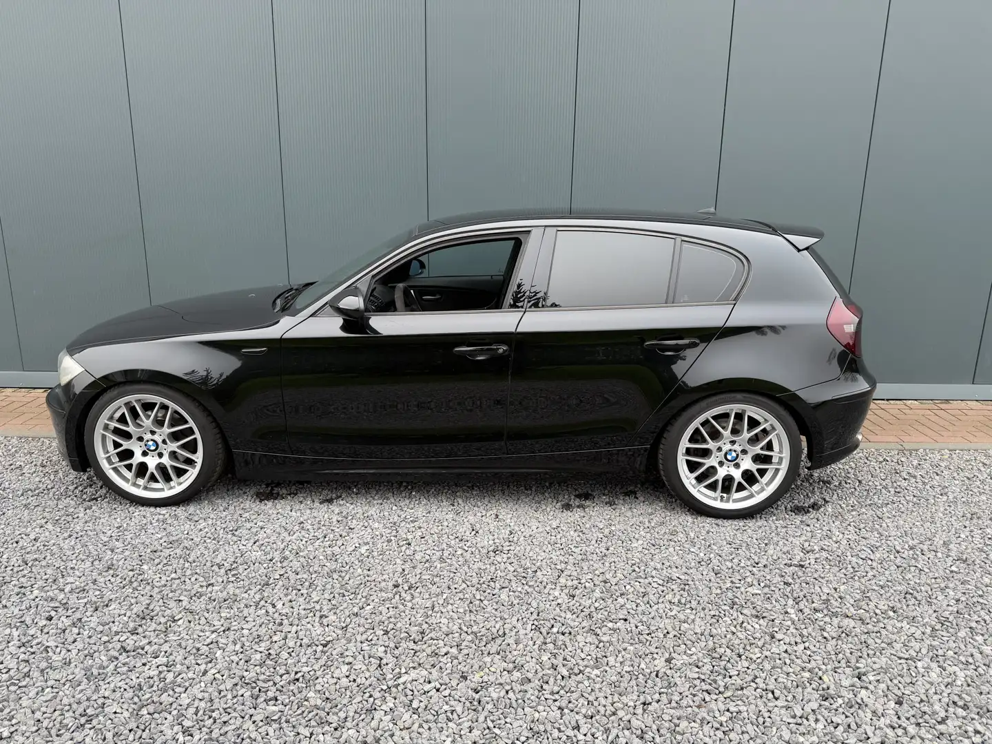 BMW 118 1-serie 118d Corporate Executive Sportline 5-drs Noir - 2