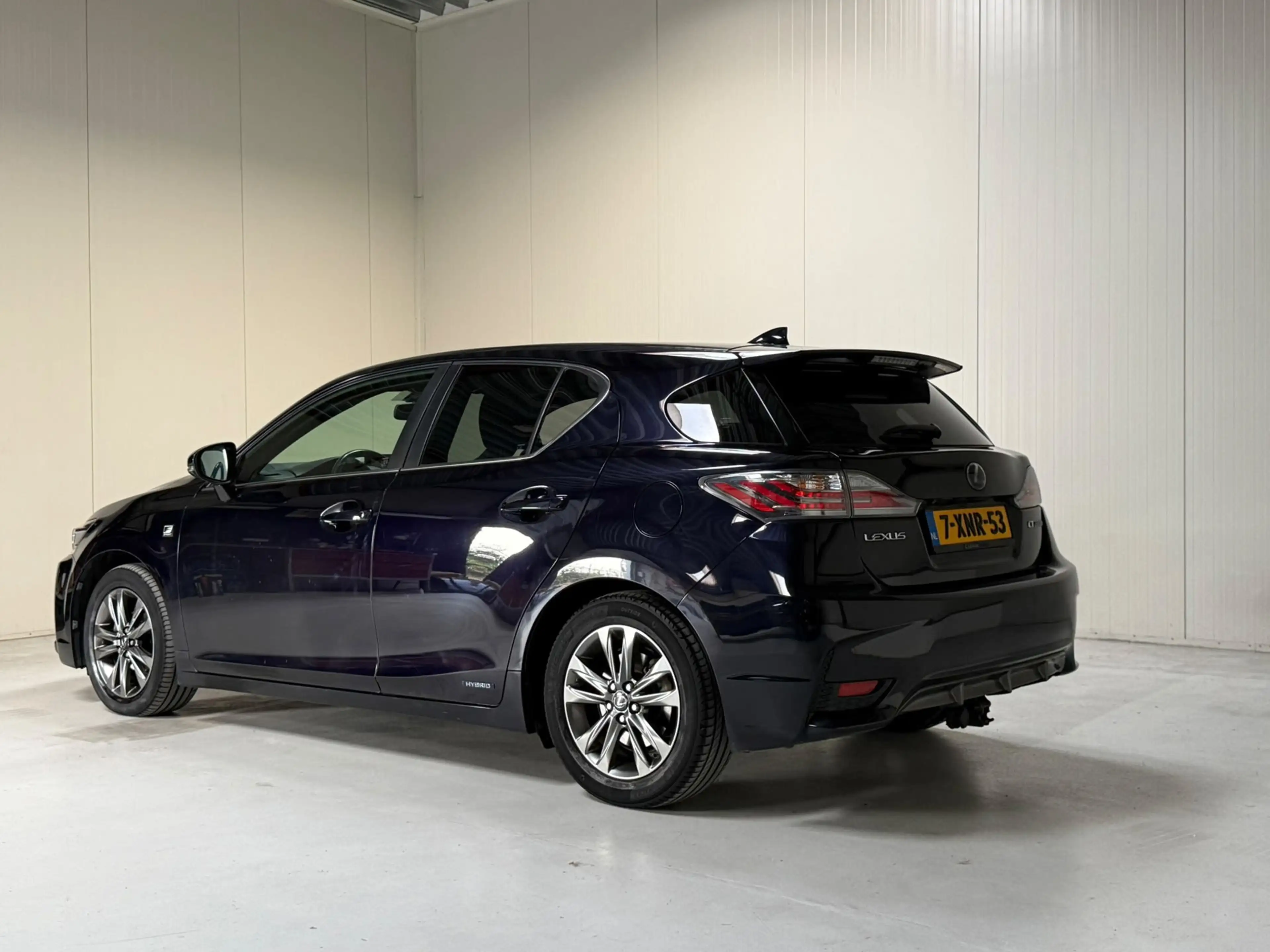 Lexus CT 200h F Sport Line — photo 6