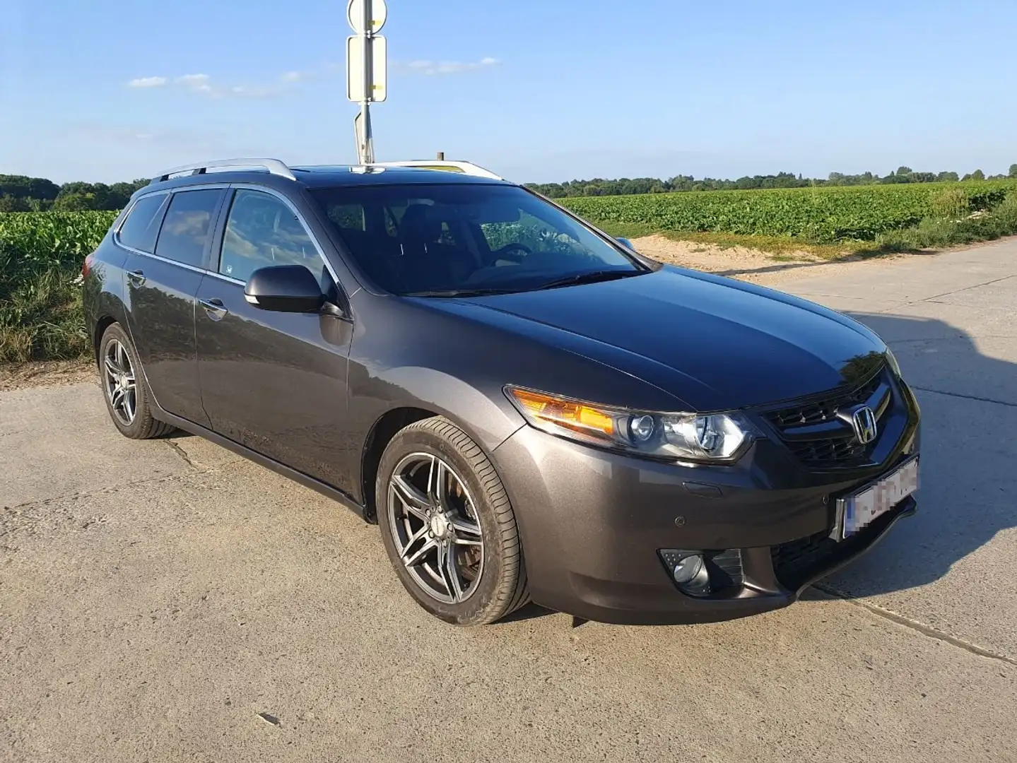 Honda Accord Accord Tourer 2.2 i-DTEC Executive DPF Grijs - 1