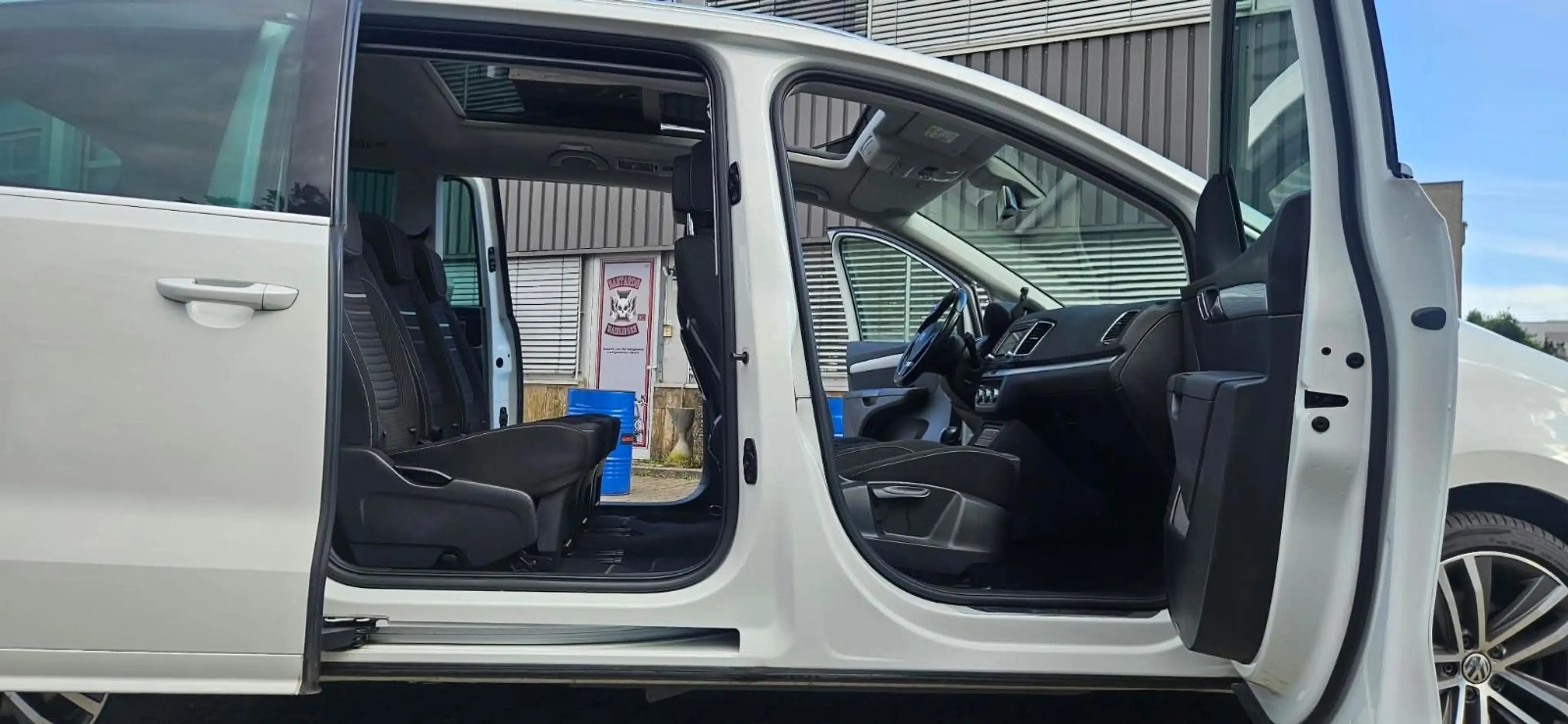 Volkswagen Sharan Cup BMT — photo 10