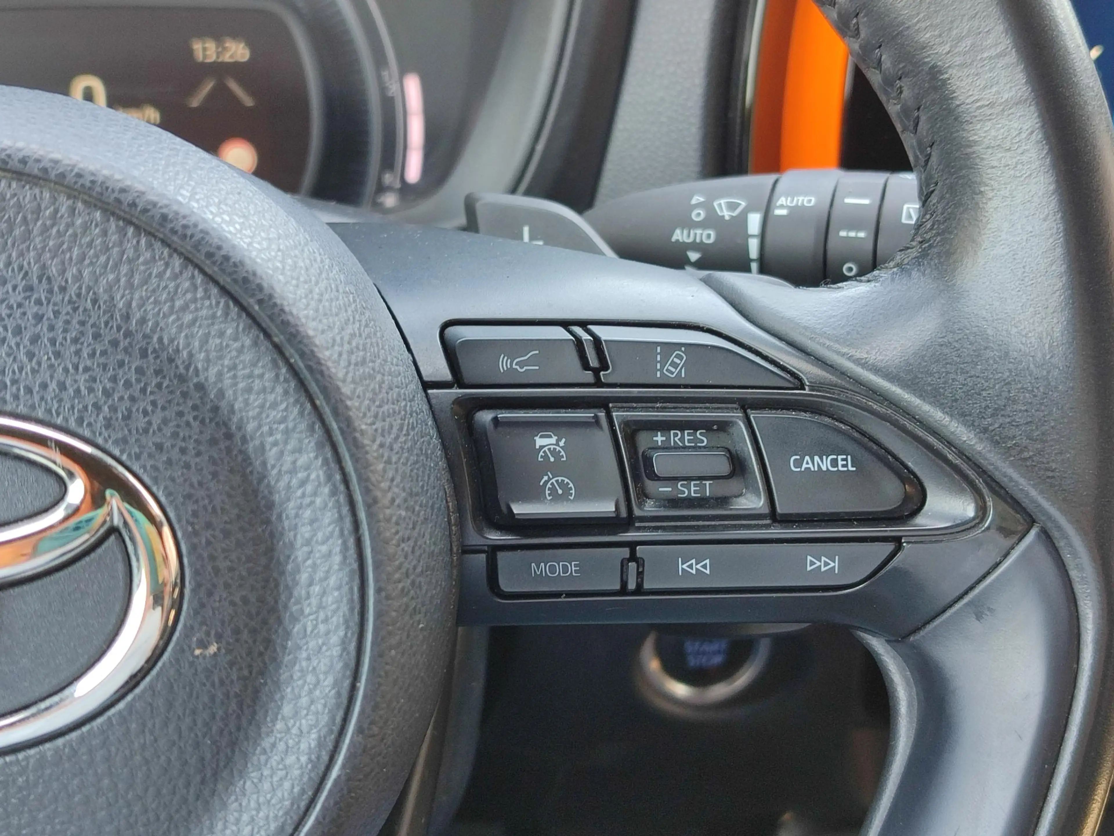 Toyota Aygo X LIMITED AUTOMAAT CABRIO NL-AUTO 18"LM-VELGEN PRIVA — photo 17