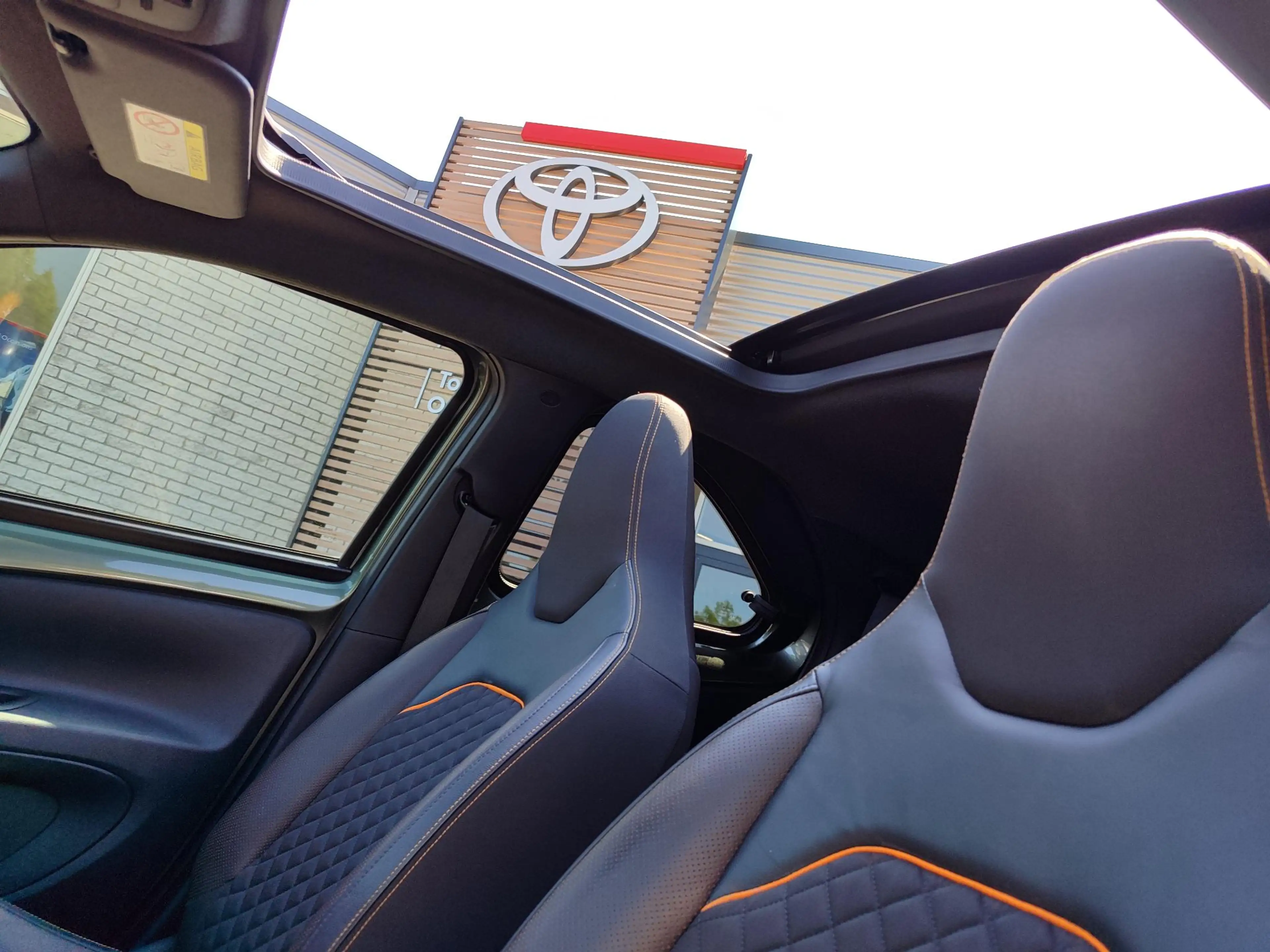 Toyota Aygo X LIMITED AUTOMAAT CABRIO NL-AUTO 18"LM-VELGEN PRIVA — photo 12