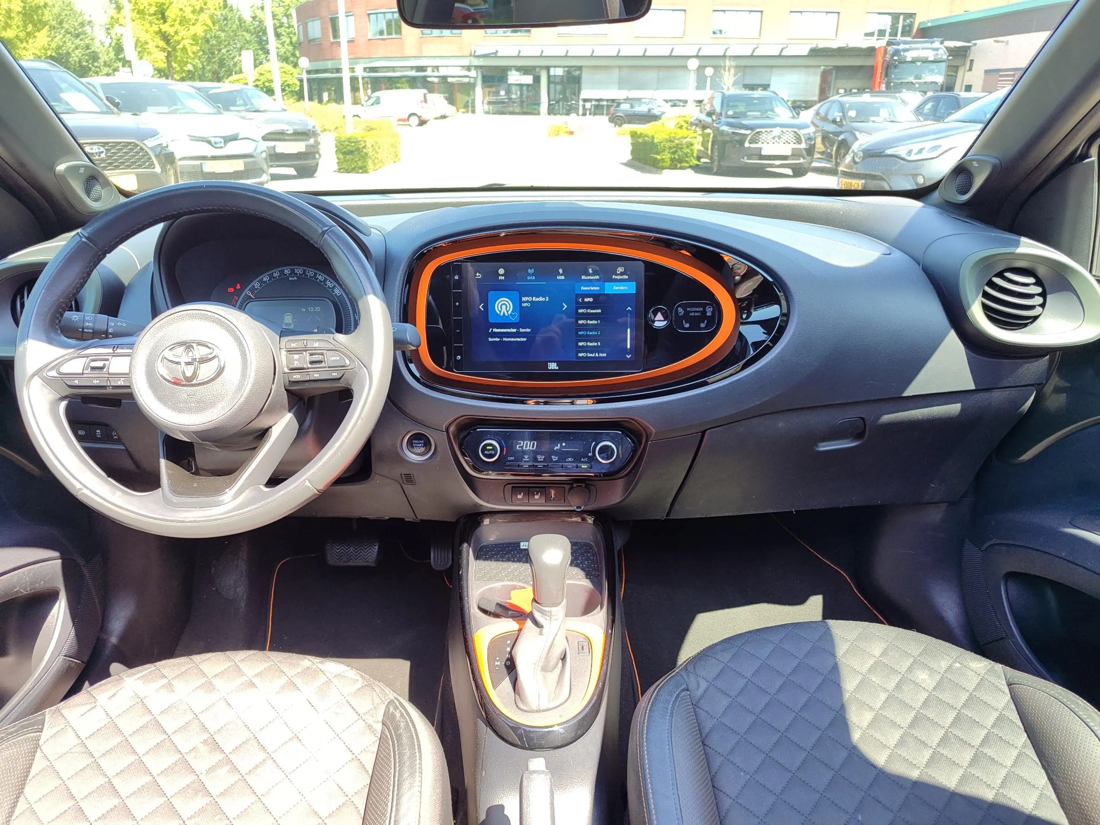 Toyota Aygo X LIMITED AUTOMAAT CABRIO NL-AUTO 18"LM-VELGEN PRIVA — photo 8