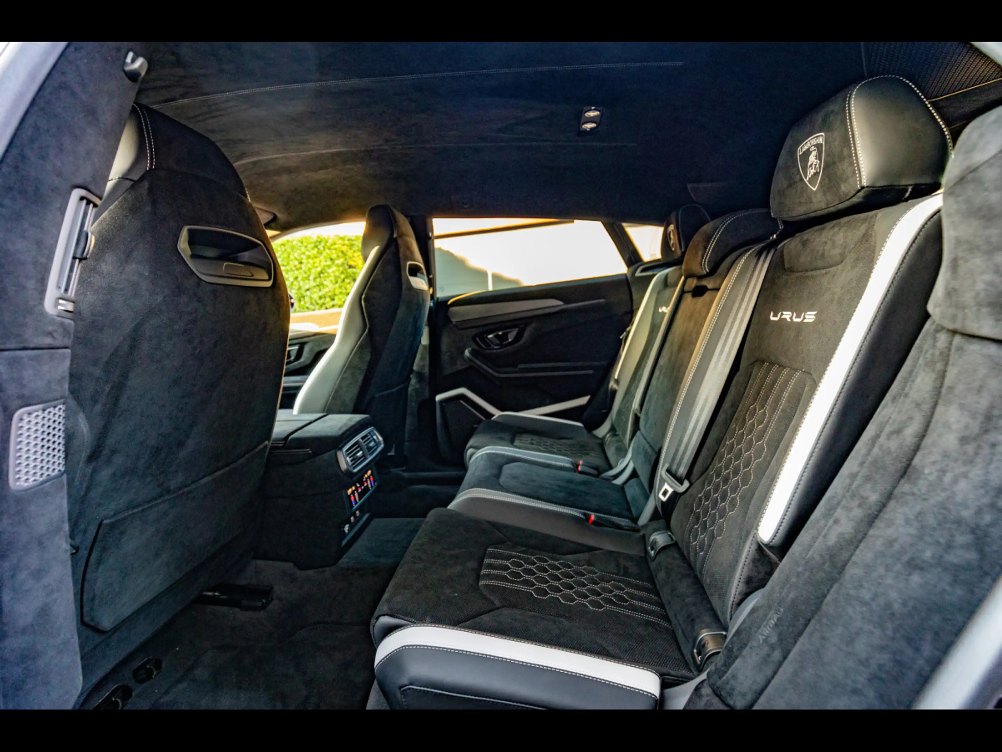 Lamborghini Urus PERFORMANTE 4.0 V8 666°SATIN PPF°AKRA°CARBON FULL — photo 12