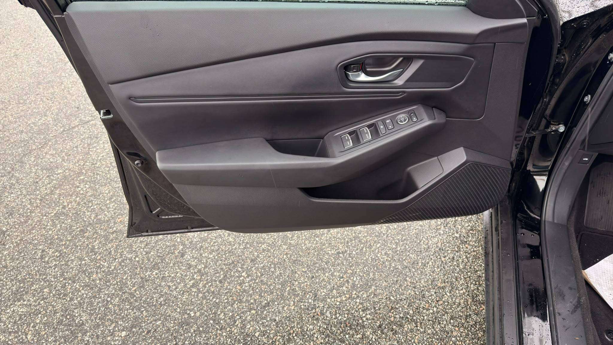 2025 HONDA Accord — view 17