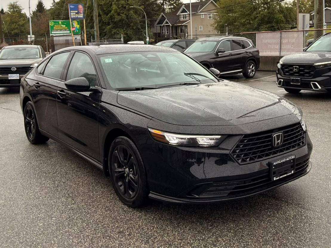 2025 HONDA Accord — view 11