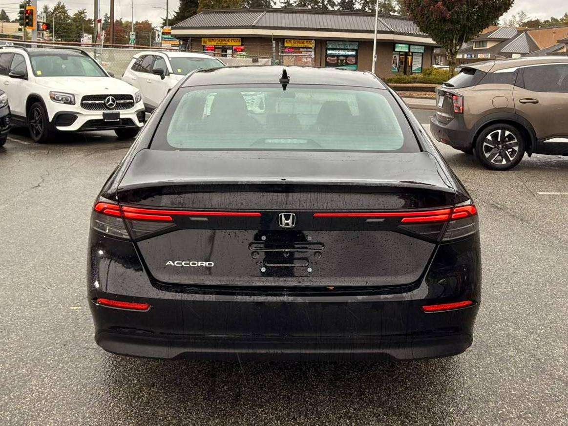 2025 HONDA Accord — view 14