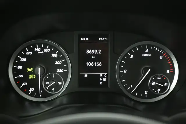 Mercedes-Benz Vito view 13