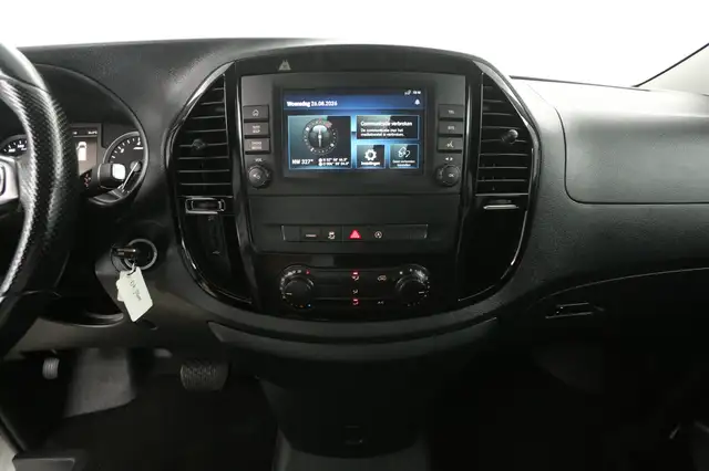 Mercedes-Benz Vito view 11