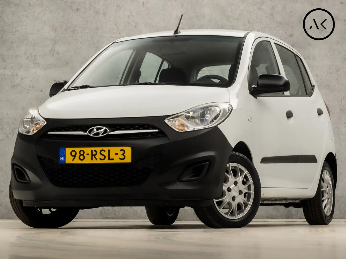 Hyundai i10 1.1 Sport (TREKHAAK, 5 DEURS, NAP, RADIO, ELEK PAK Wit - 1
