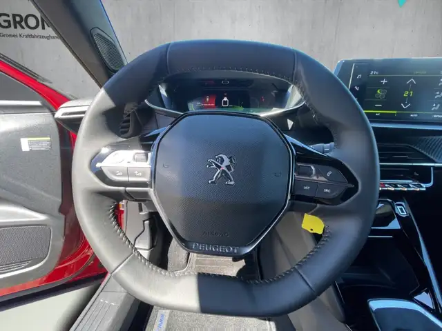 Peugeot 2008 view 10