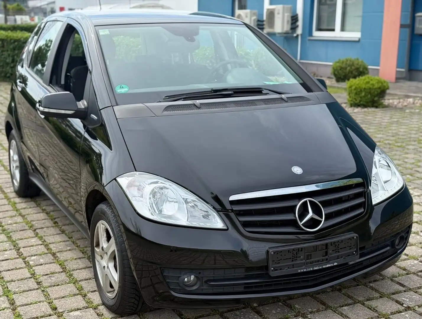 Mercedes-Benz A 180 1_Vorbesitzer.138TKm.Klima.Tüv NEU. Negro - 1