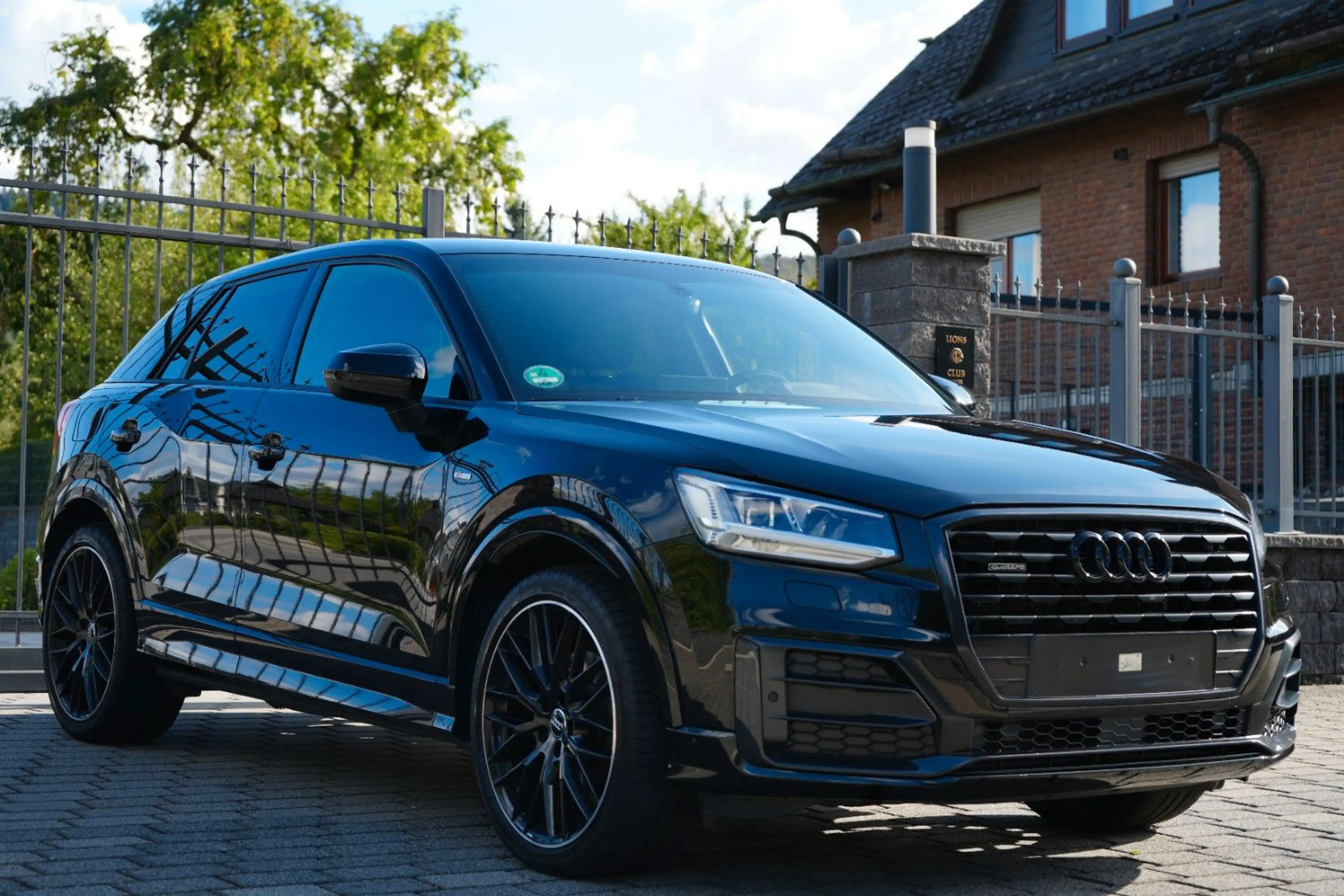 Audi Q2 40 TFSI quattro Aut./1.Hand/3xS-Line/ACC/Kame — photo 9