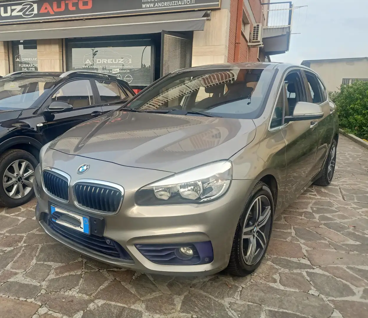 BMW 216 d Active Tourer Advantage Szary - 1