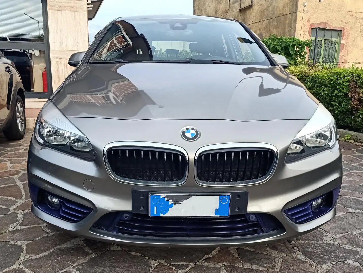 BMW 216 d Active Tourer Advantage Szary - 2
