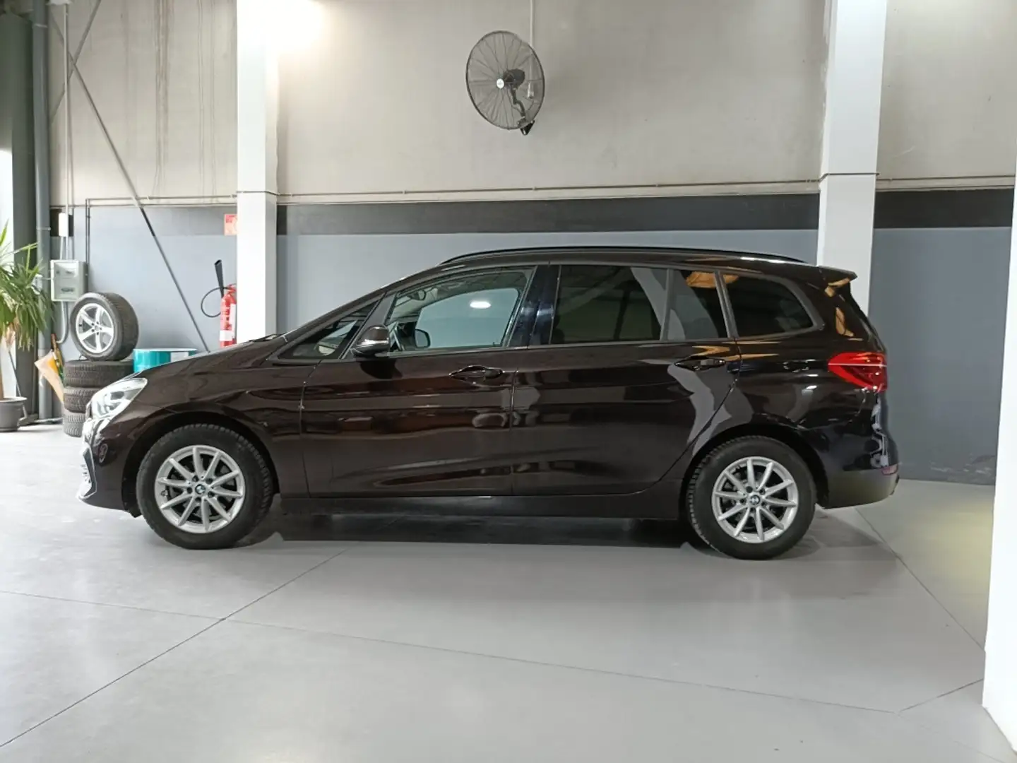 BMW 216 216dA Gran Tourer Business Marrón - 2