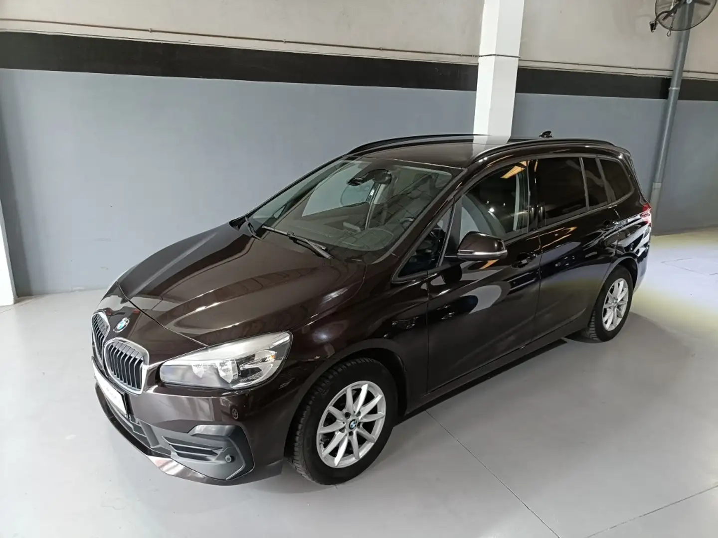 BMW 216 216dA Gran Tourer Business Marrón - 1