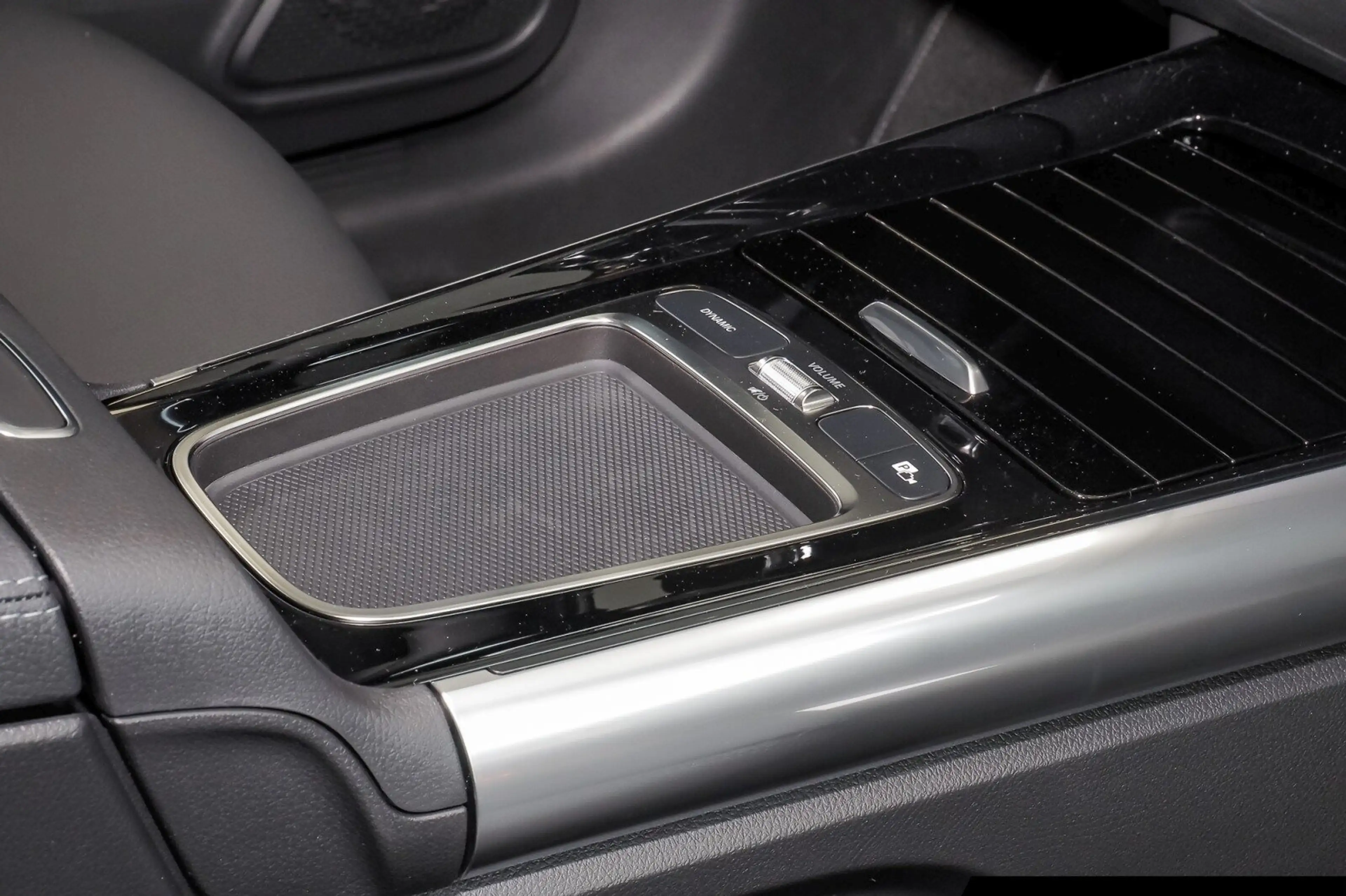 Mercedes-Benz B 200 B 200 Progressive Night/Pano/360°/Memory/AHK/LED — photo 8