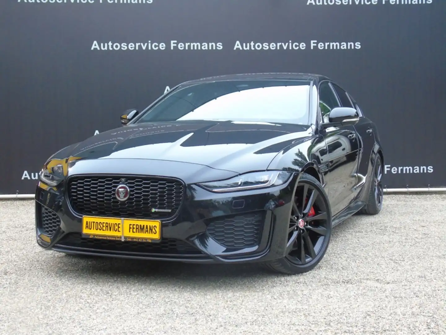 Jaguar XE XE P250 R-Dynamic - 2022 - 31DKM - Panodak - 19 - Nero - 1