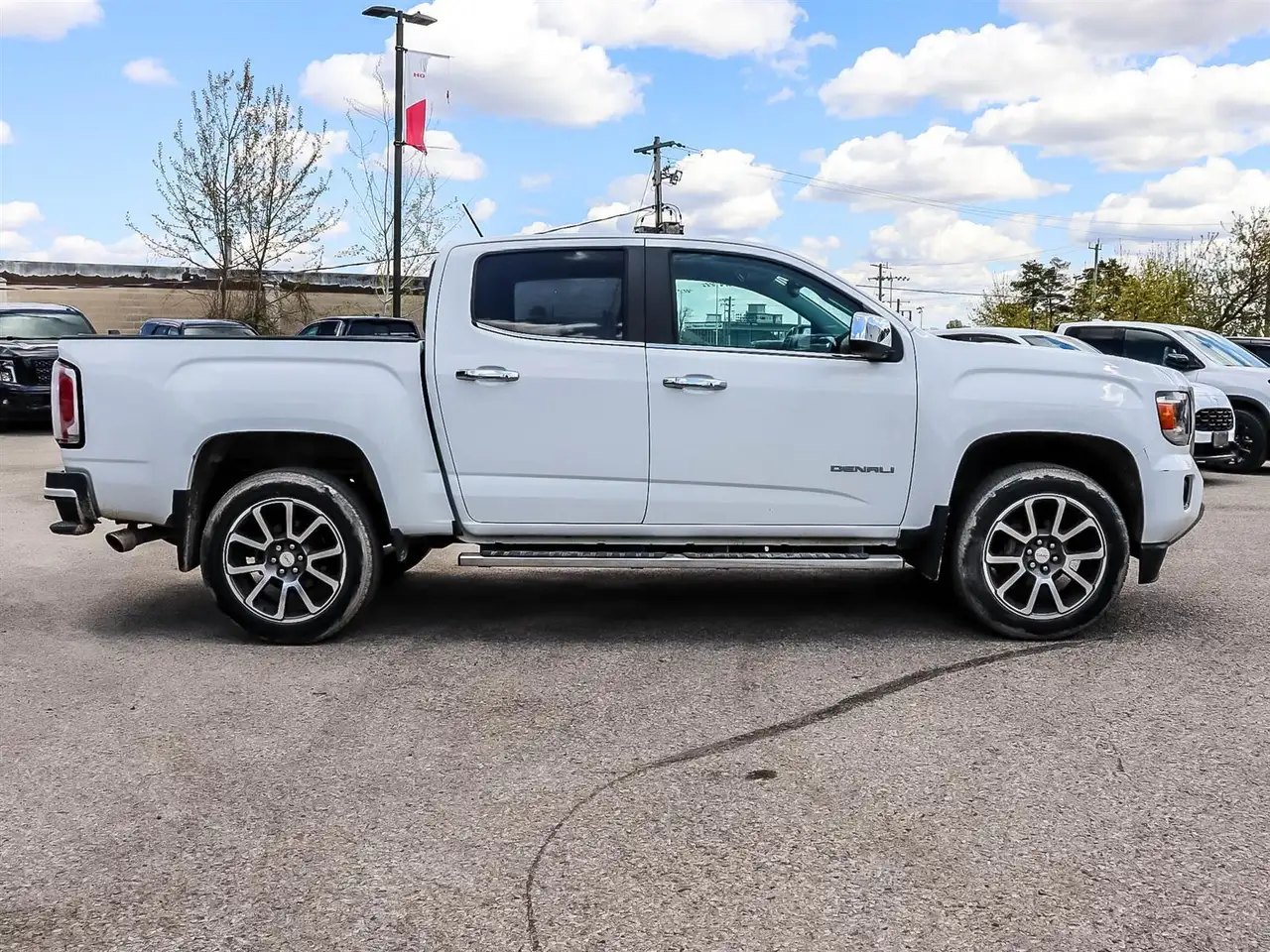 GMC Canyon снимка GMC Canyon