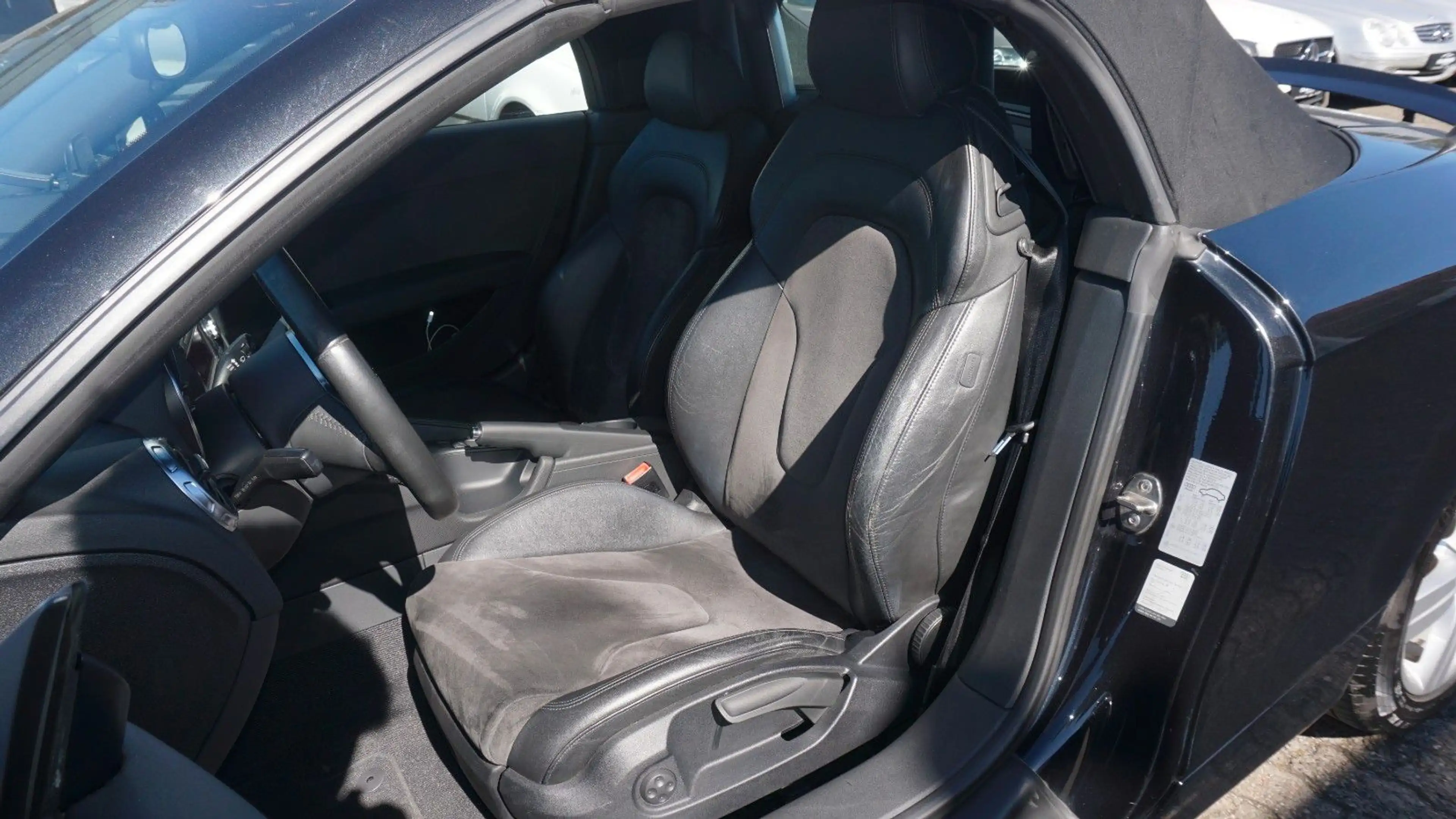 Audi TT 1.8 ROADSTER*SHZ*XENON*T-LEDER*TÜV NEU*TOP!!! — photo 11