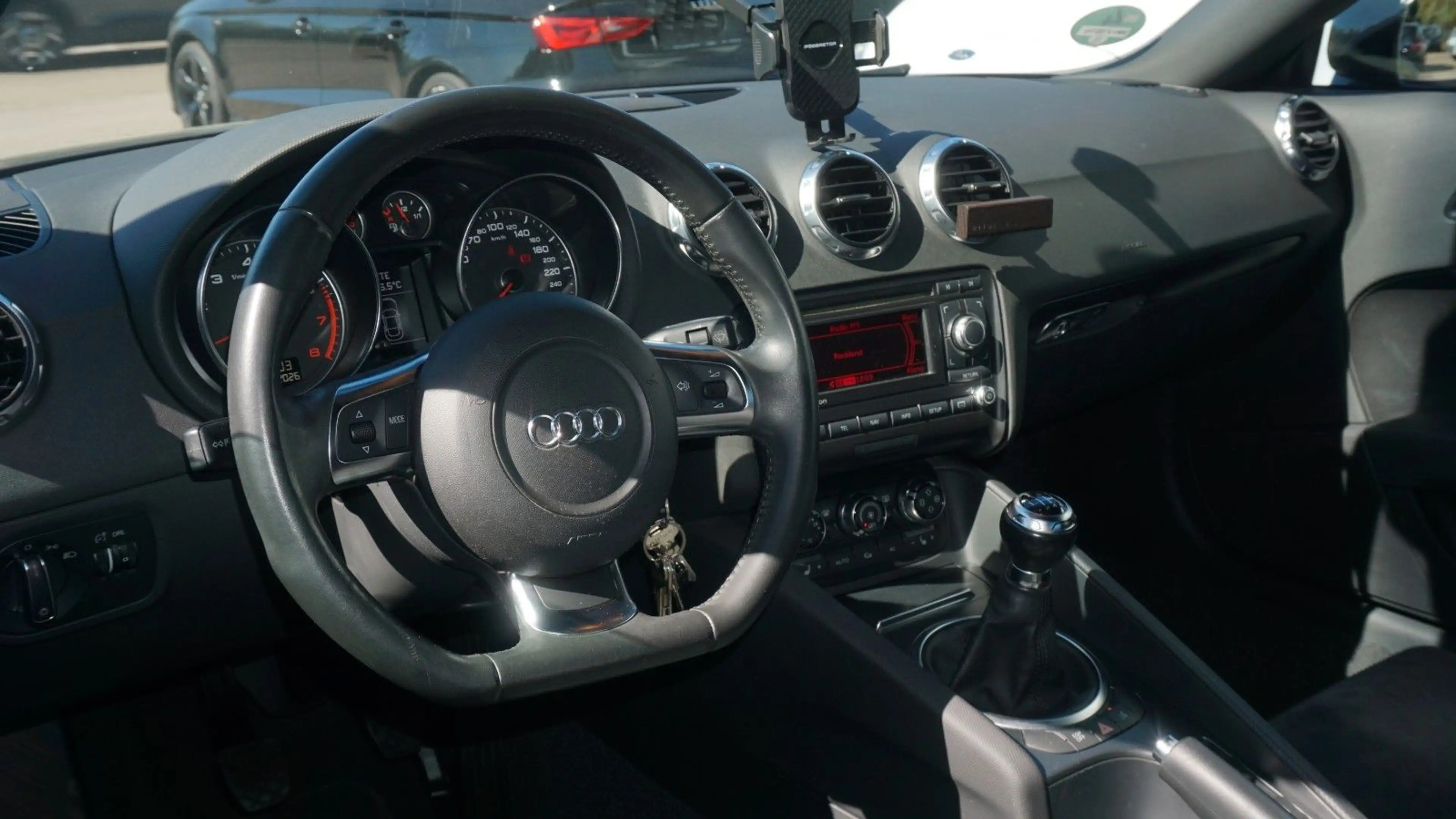 Audi TT 1.8 ROADSTER*SHZ*XENON*T-LEDER*TÜV NEU*TOP!!! — photo 13