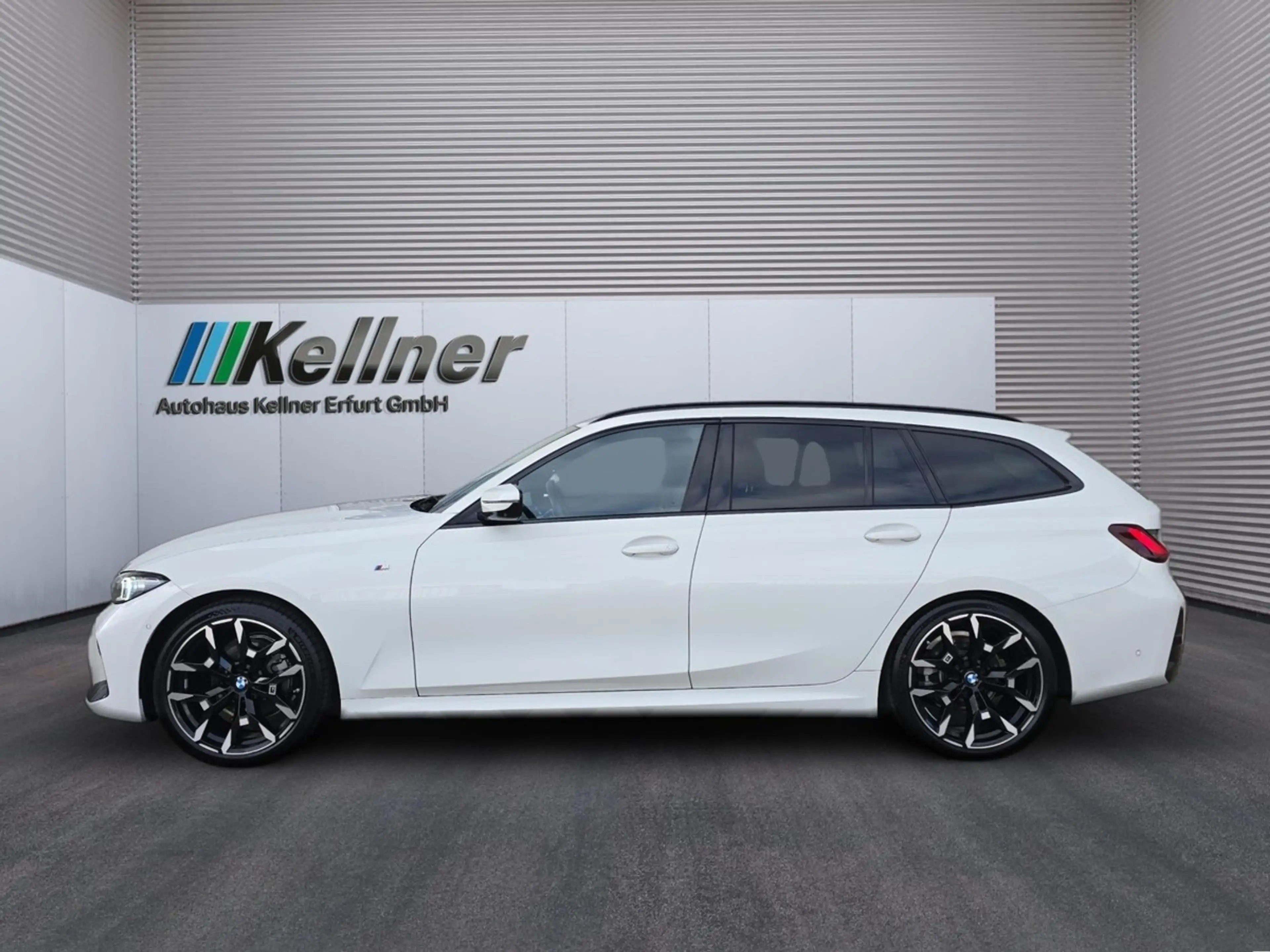 BMW 320 i Tour. M Sportp.+HUD+AHK+PANO+aLED+HiFi+360°+ACC — photo 5