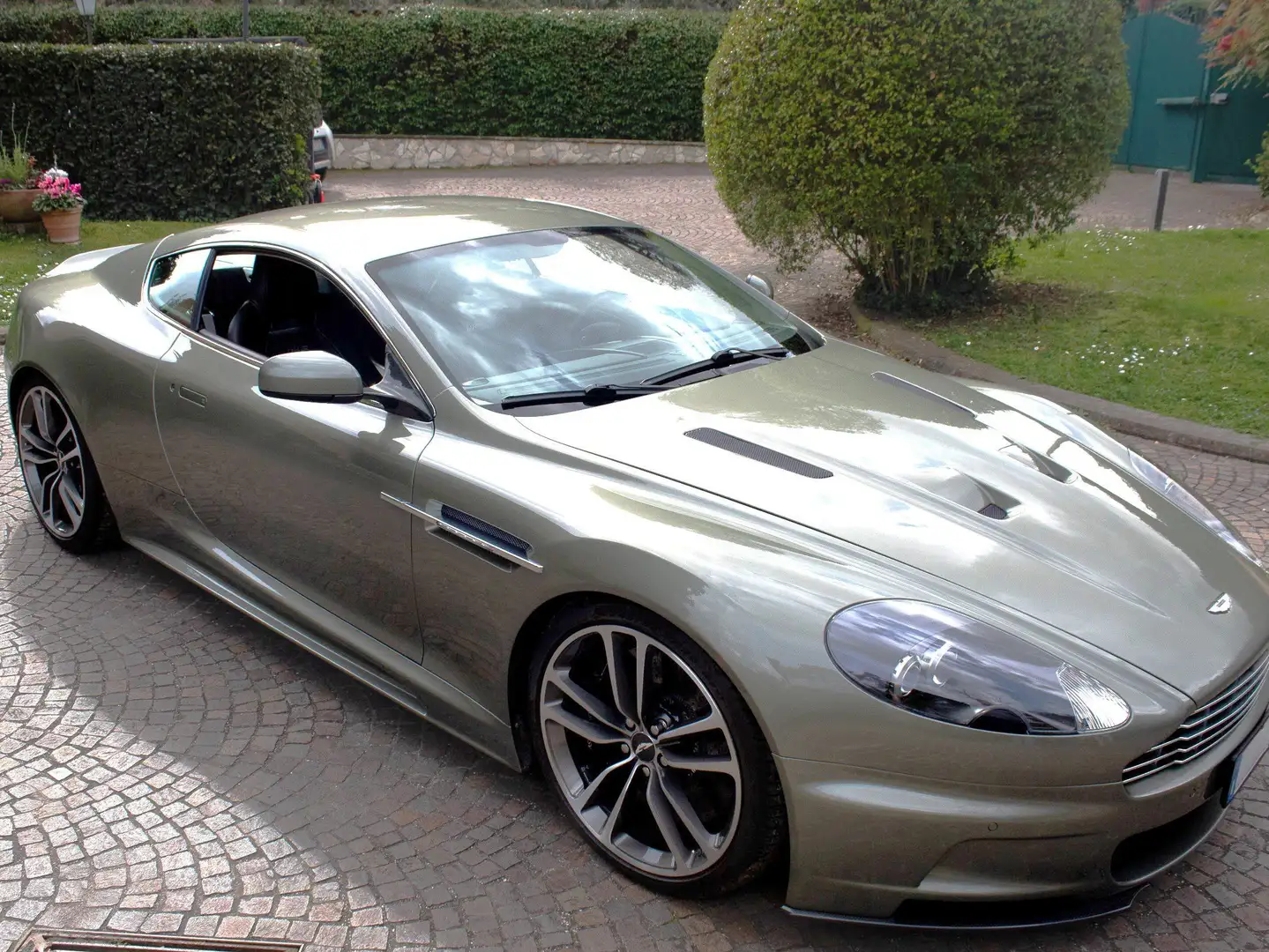 Aston Martin DBS DBS Coupe 6.0 touchtronic Зелений - 1